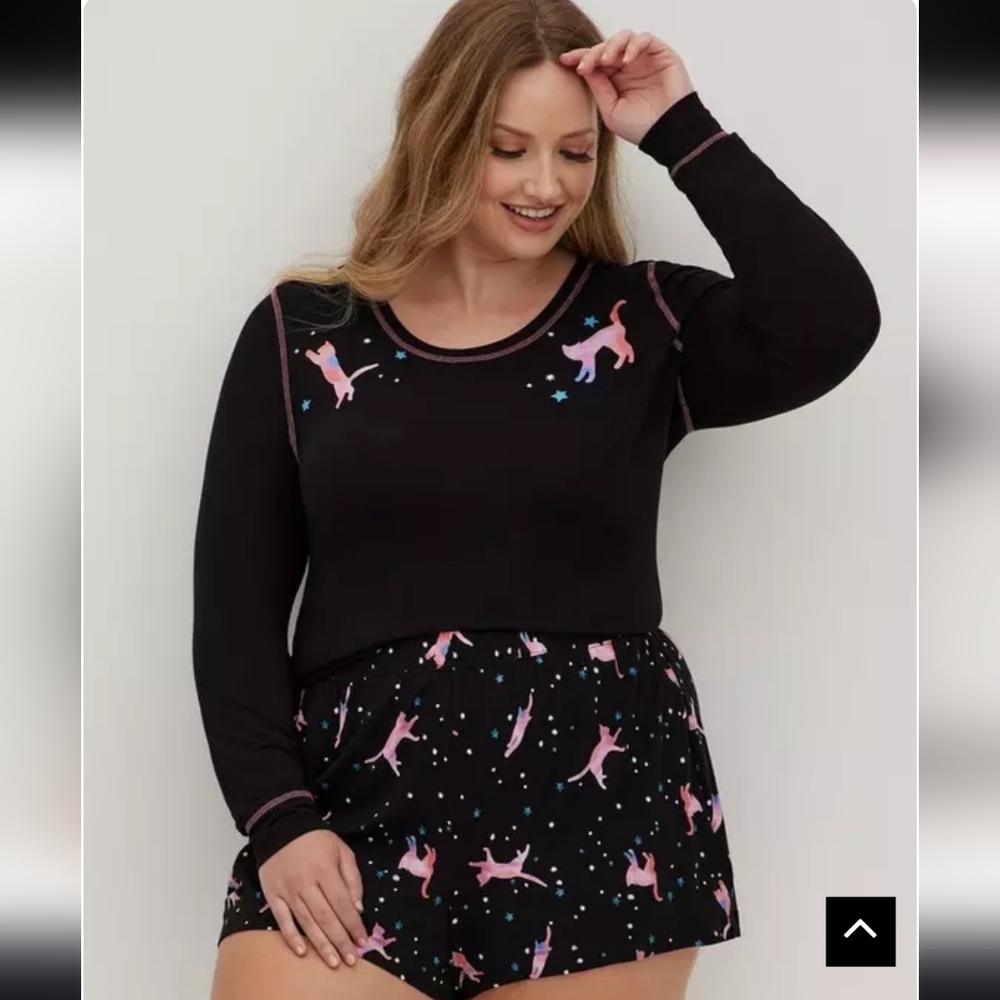 36. Torrid NWT  6x Black and Pink Cat Print Pajama Top